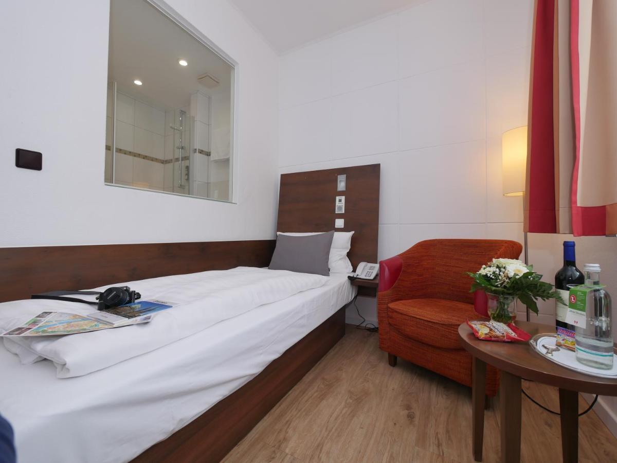 ברמן Hotel Westfalia מראה חיצוני תמונה